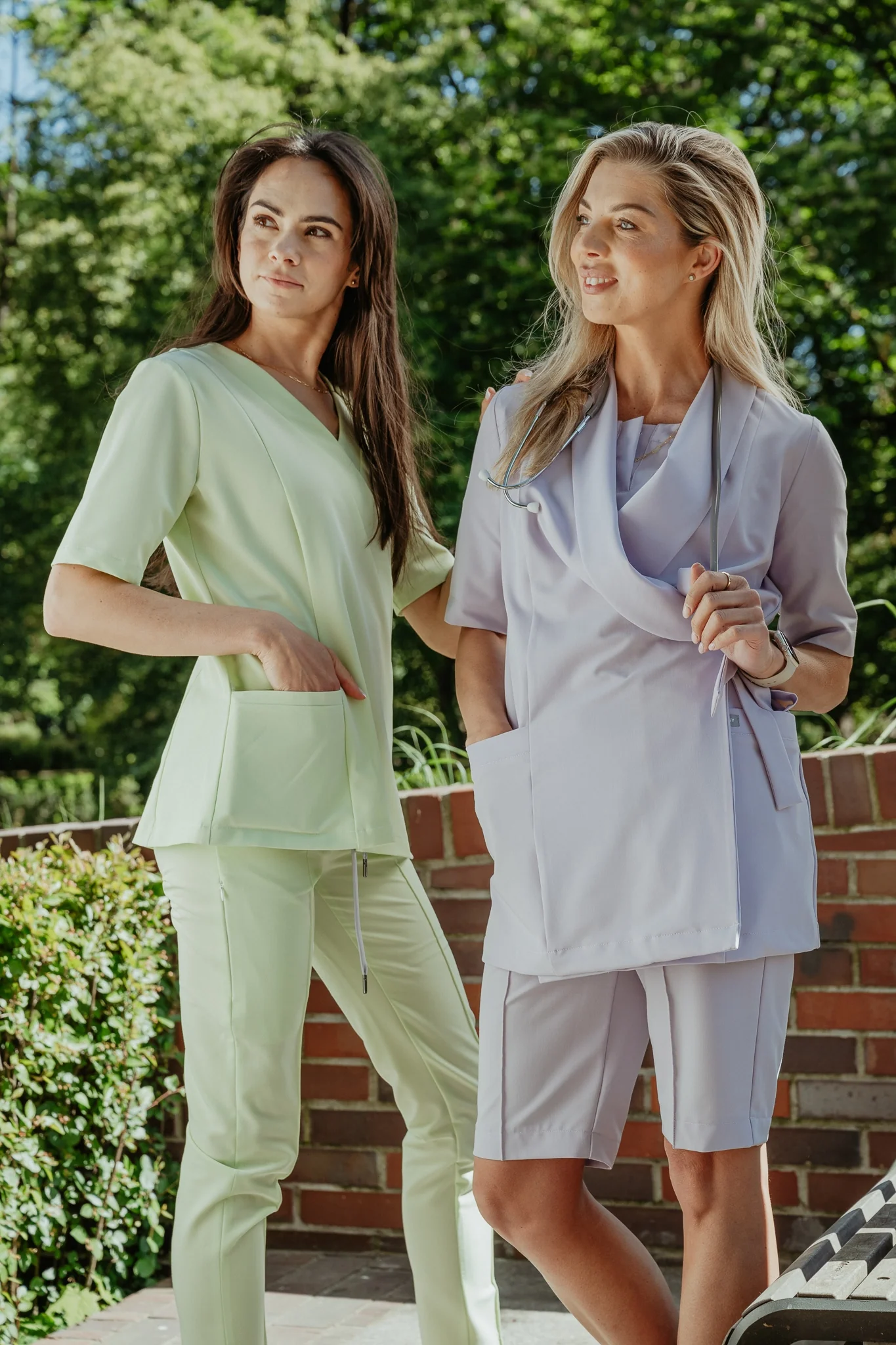 Krótkie spodnie medyczne damskie ASPEN Beauty