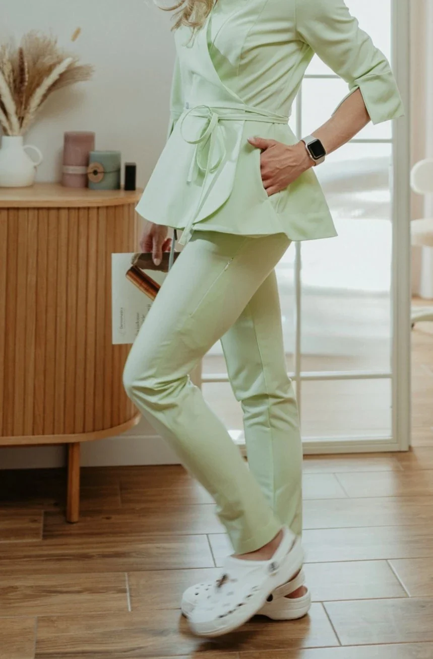 Spodnie medyczne damskie z kantem VERONA Profi.Me