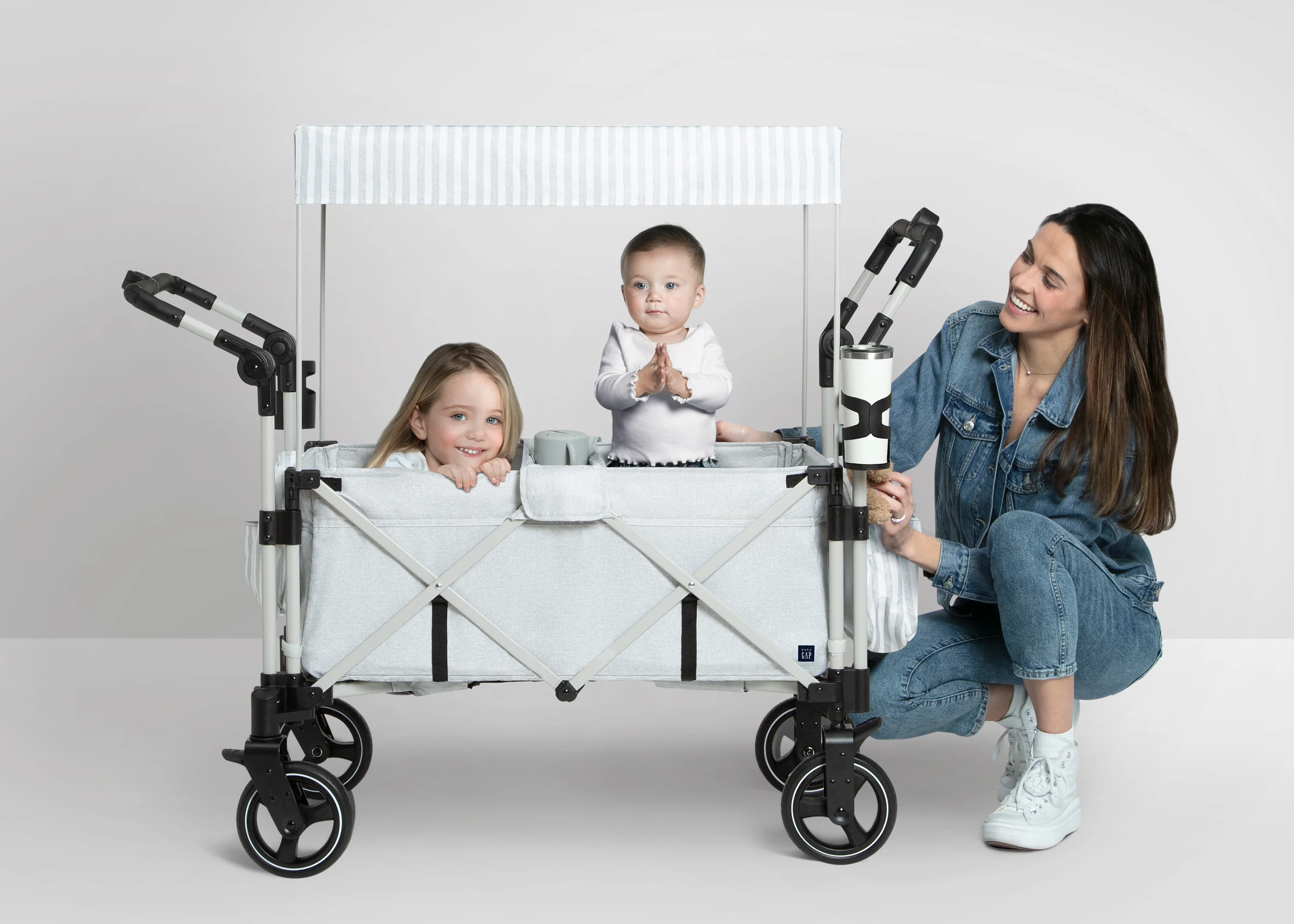 Carrito-Paseador babyGap Deluxe Explorer – Carrito Ecológico para Niños, Asientos Reciclados, Capota Anti-UV, Arnés de 3 Puntos, Almacenamiento Múltiple, Manillares Ajustables