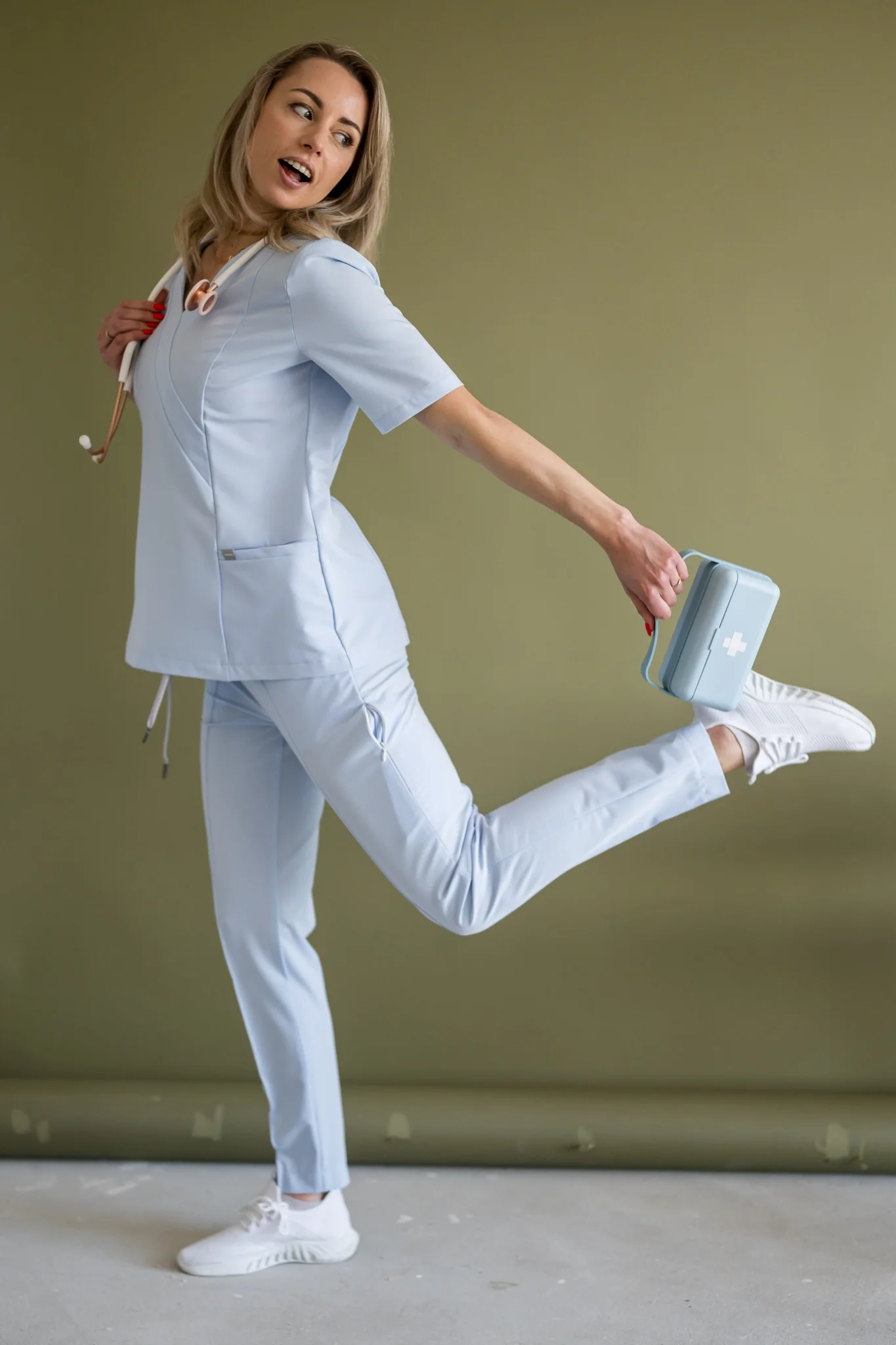 Spodnie medyczne damskie z kantem VERONA Profi.Me