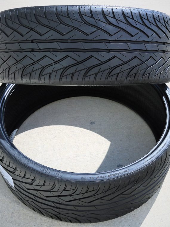 2025 Neumático de alto rendimiento Venom Power Ragnarok One 295/25R28 ZR 103W XL M+S