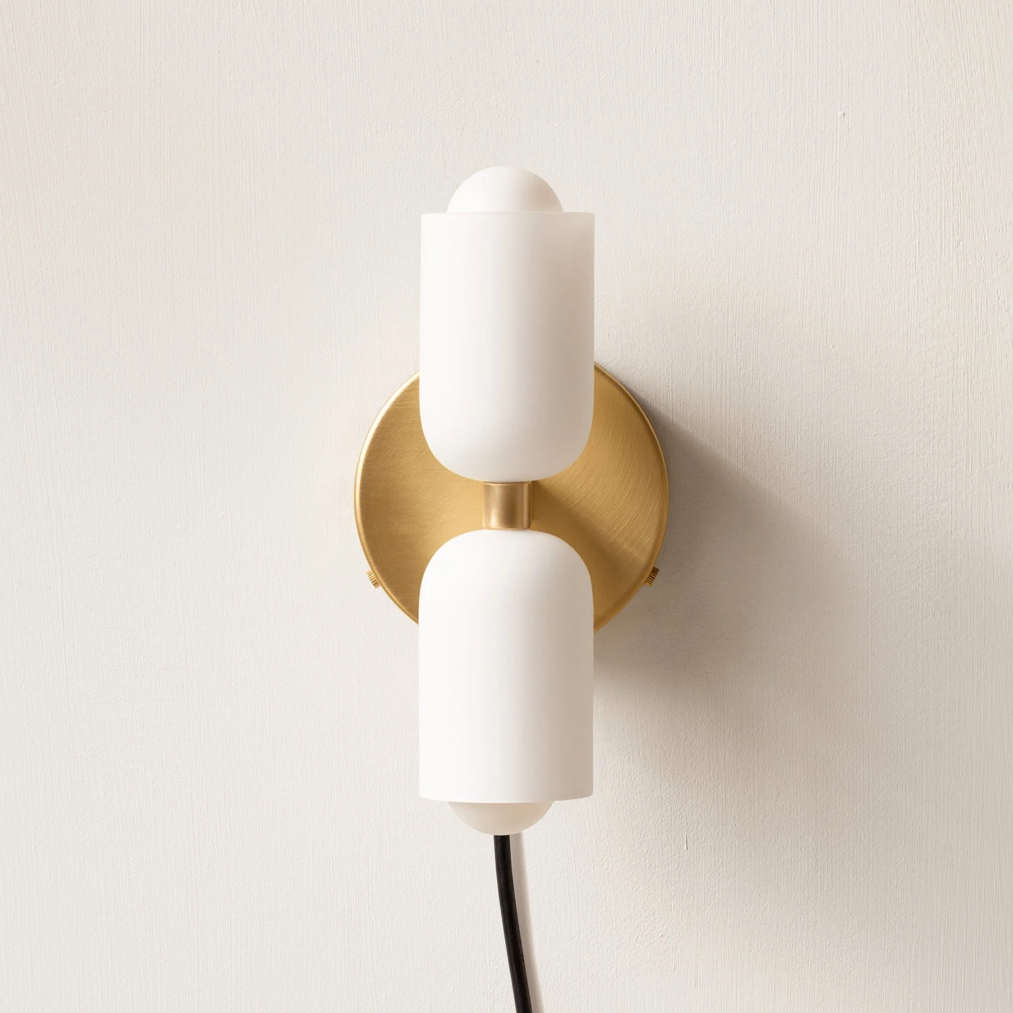 Modern Double Wall Light with Cylindrical Shades �C Sleek Metal Sconce for Indoor Use