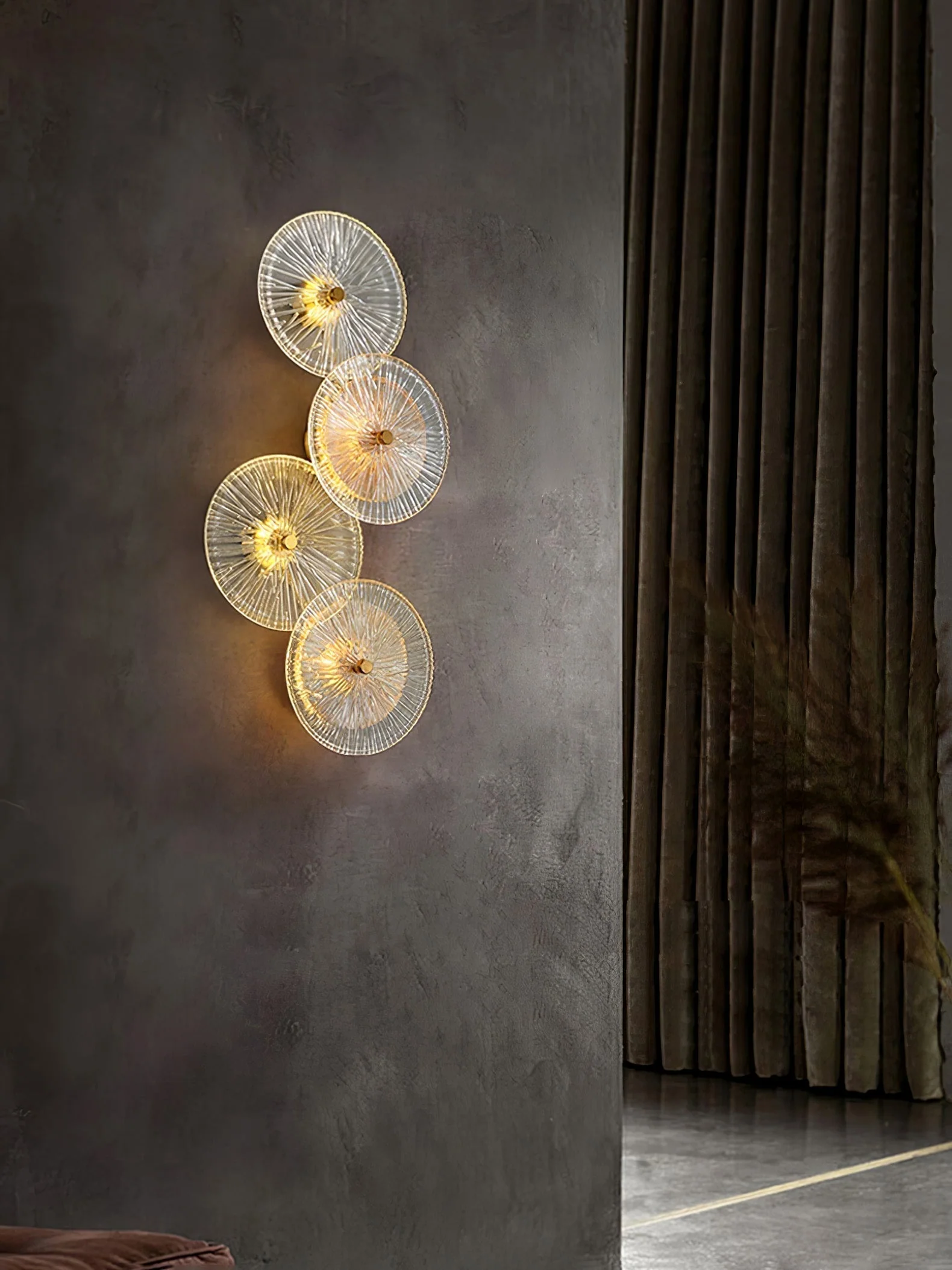 Modern Lotus Flower Wall Light �C Sculptural LED Sconce in Aluminium and Glass