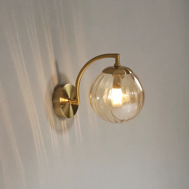 Modern Glass Wall Light �C Elegant Ribbed Shade Sconce with Brushed Metal Arm
