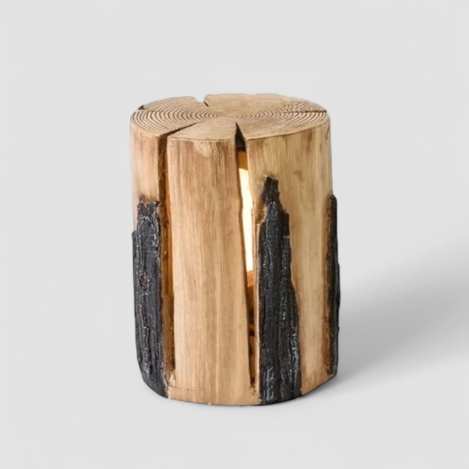 Rustic Tree Stump Outdoor Lamp with 50,000-Hour LED Lifespan