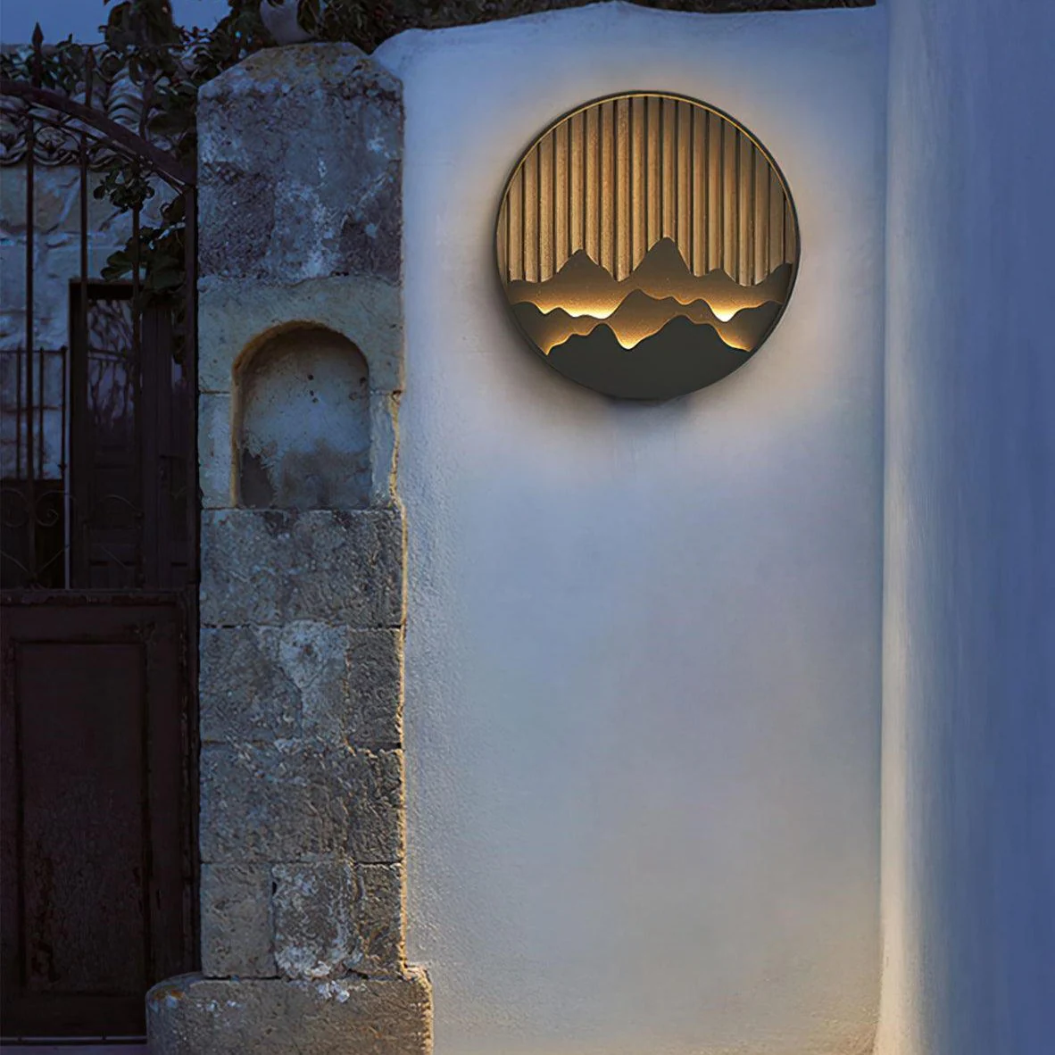 Modern Outdoor Wall Light �C Weatherproof LED Garden Lamp with 3D Mountain Design