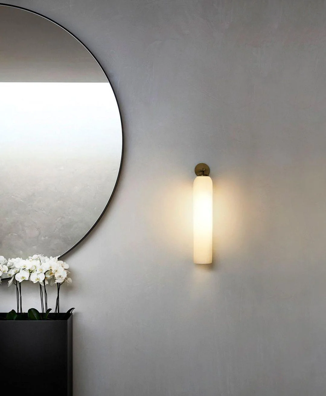 Modern Glass Wall Sconce �C Minimalist Tubular Light Fixture for Ambient Home Lighting