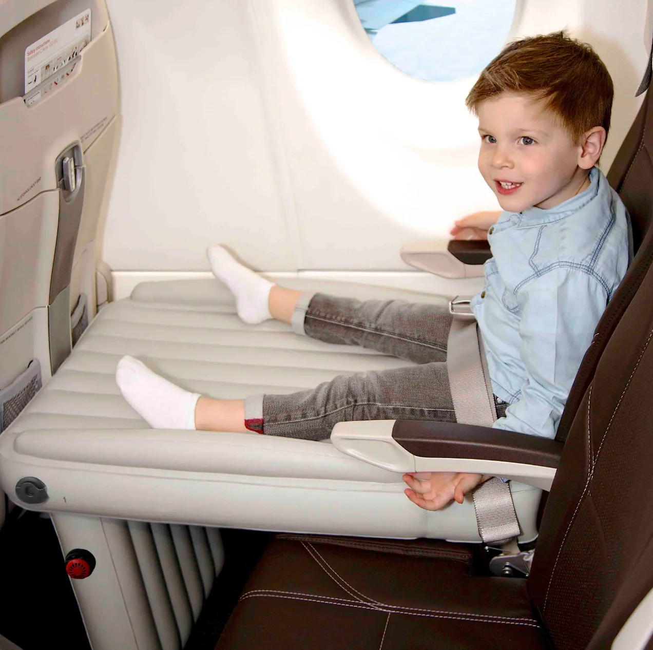 Inflatable Airplane Seat Bed for Kids �C Compact Travel Sleep Solution