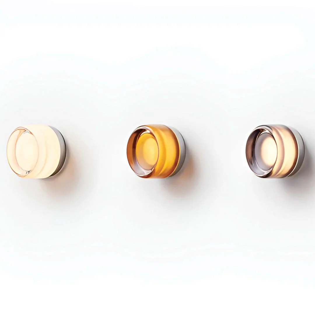 Modern Dimpled Wall Sconce �?Metal Light Fixture