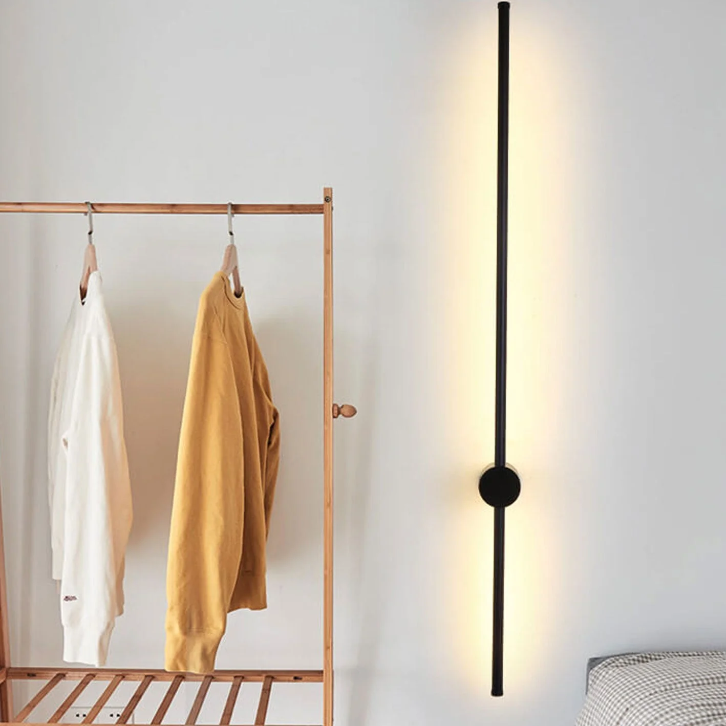Modern LED Wall Light �?Minimalist Aluminium Sconce with Twin Linear Rod Design