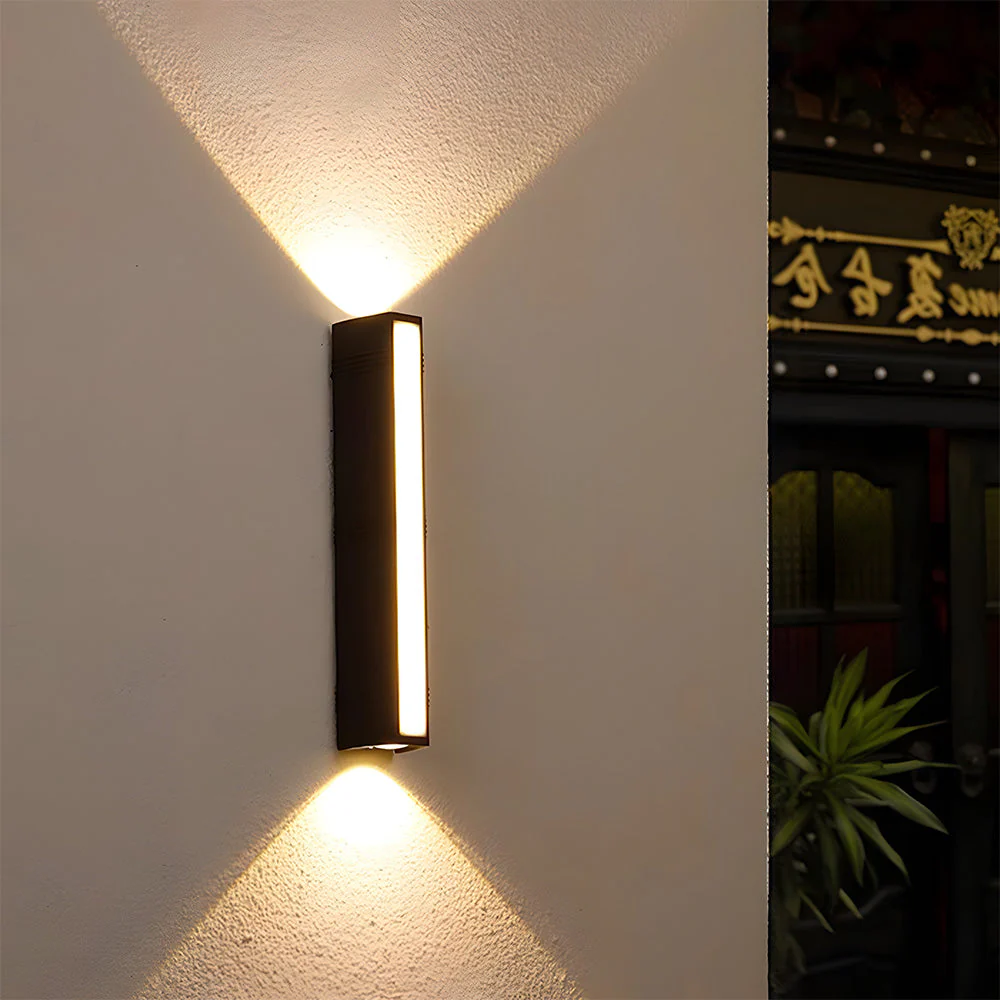 Modern LED Outdoor Wall Light �C Slim Waterproof Bi-Directional Up & Down Sconce
