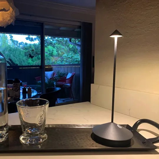 Wireless LED Table Lamp �C Dimmable, Waterproof, Modern Aluminium Design
