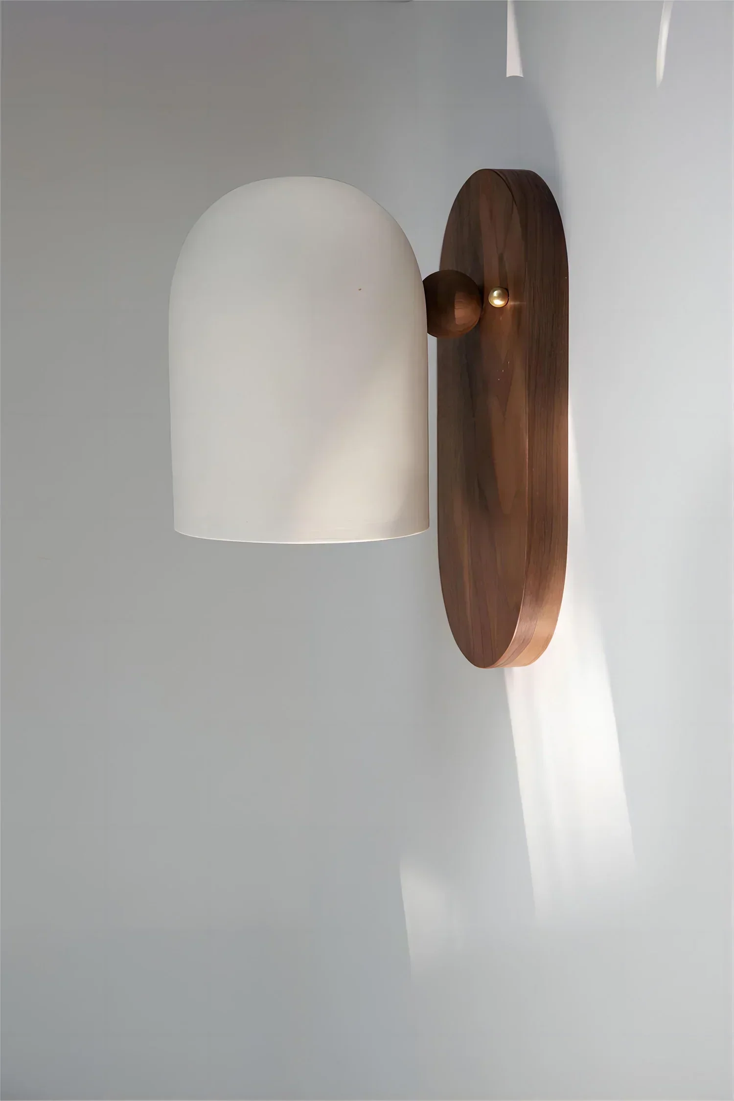 Wabi-Sabi Walnut Wall Sconce �?Modern Minimalist LED Light Fixture