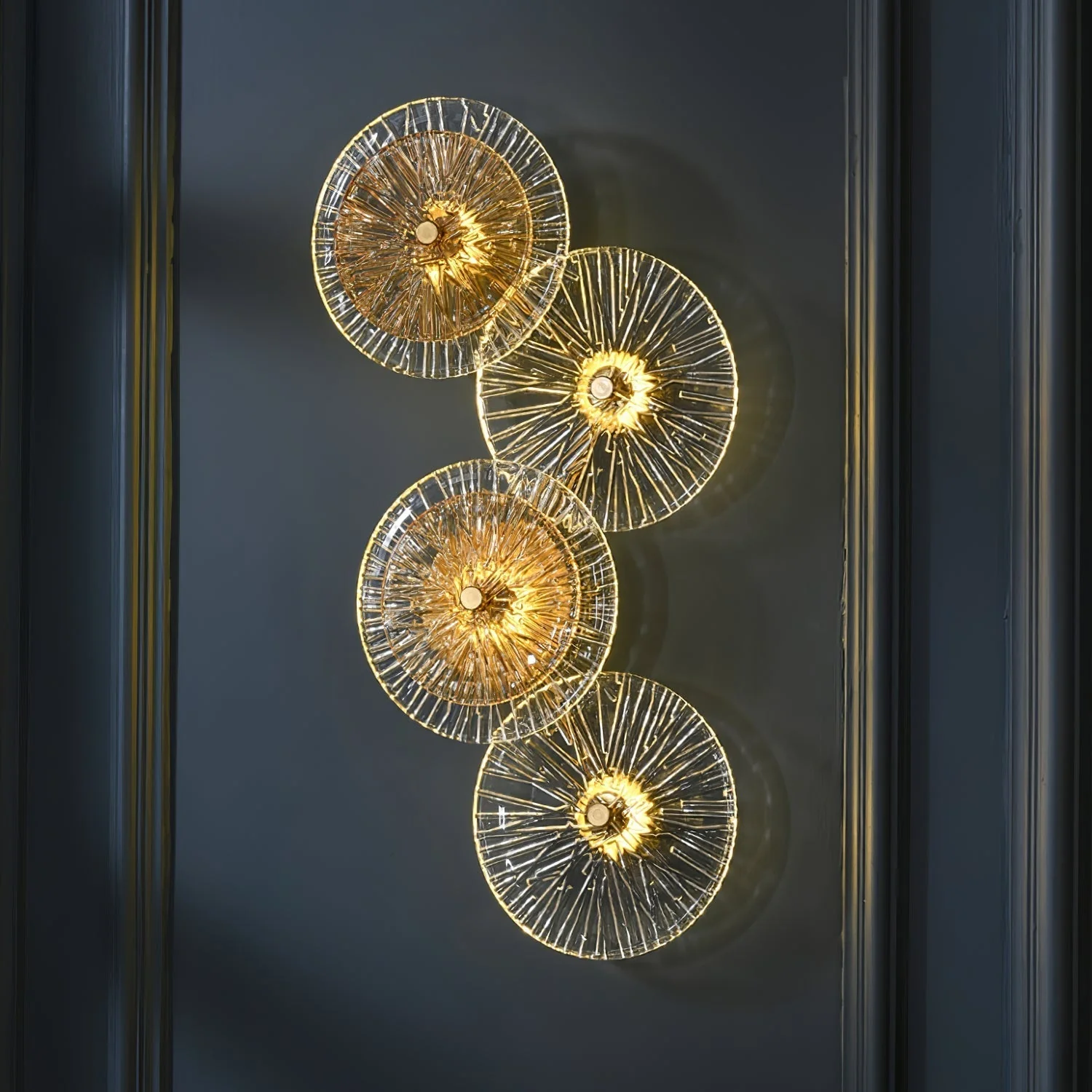 Modern Lotus Flower Wall Sconce �C Artistic LED Light with Elegant Radial Disc Design