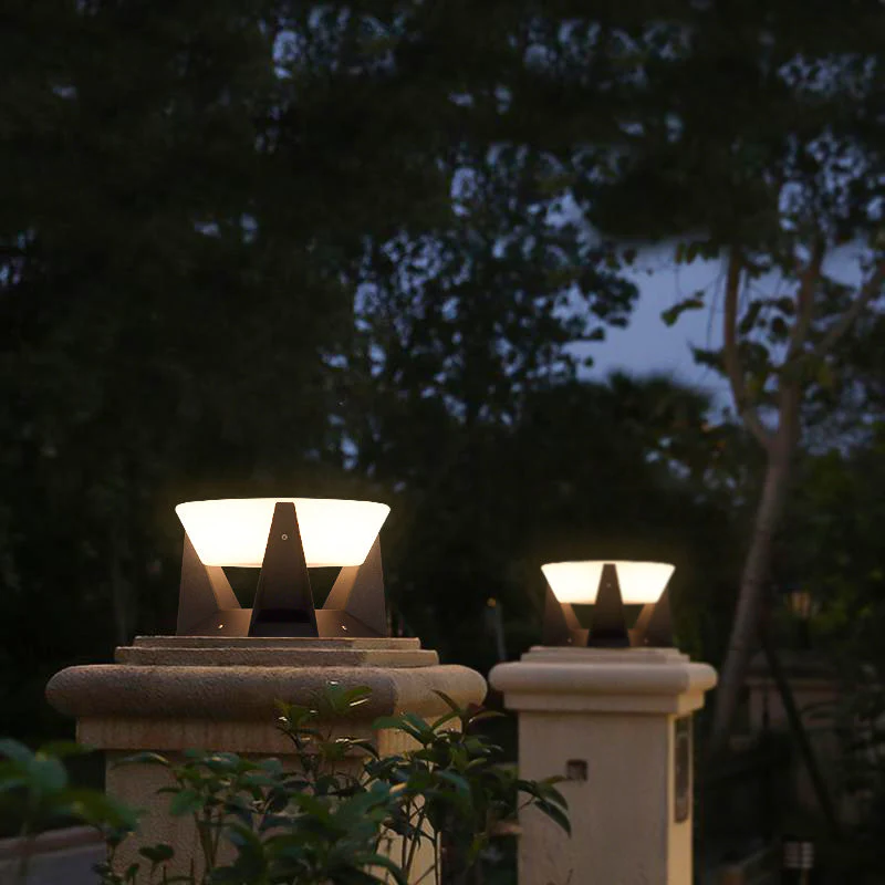 Solar-Powered Geometric Outdoor Garden Light - Sleek Modern Design