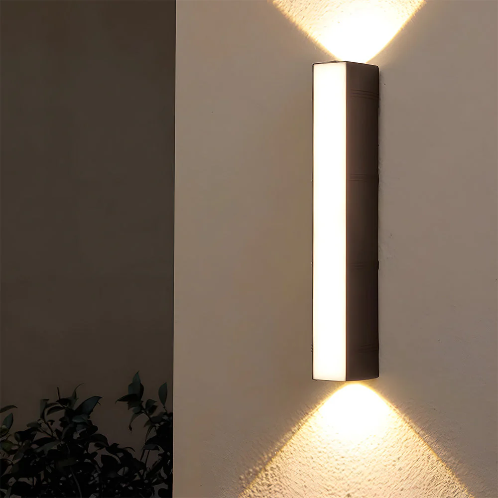 Modern LED Outdoor Wall Light �C Slim Waterproof Bi-Directional Up & Down Sconce