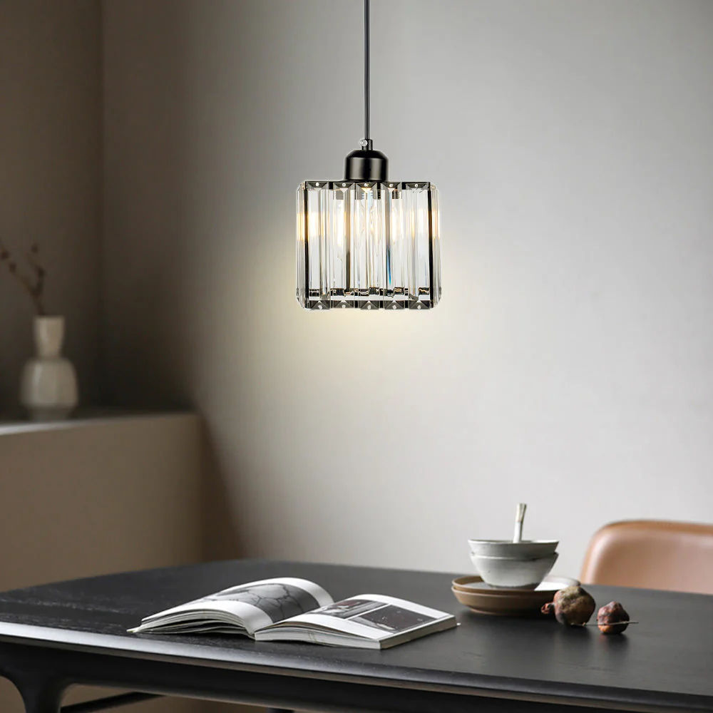 Modern Multi-Light Glass Pendant Light �C Sleek Geometric Design for Kitchen or Dining Room