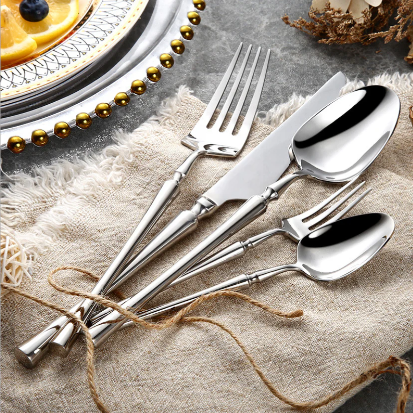 24-Piece Stainless Steel Flatware Set �C Elegant Tapered Design for Dining