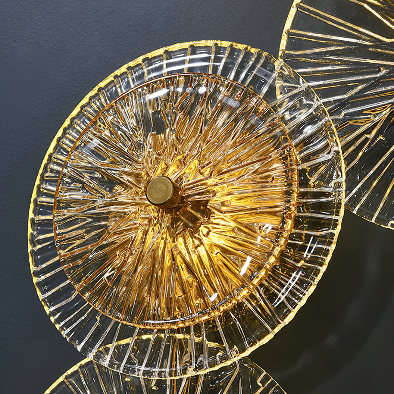 Modern Lotus Flower Wall Light �C Sculptural LED Sconce in Aluminium and Glass