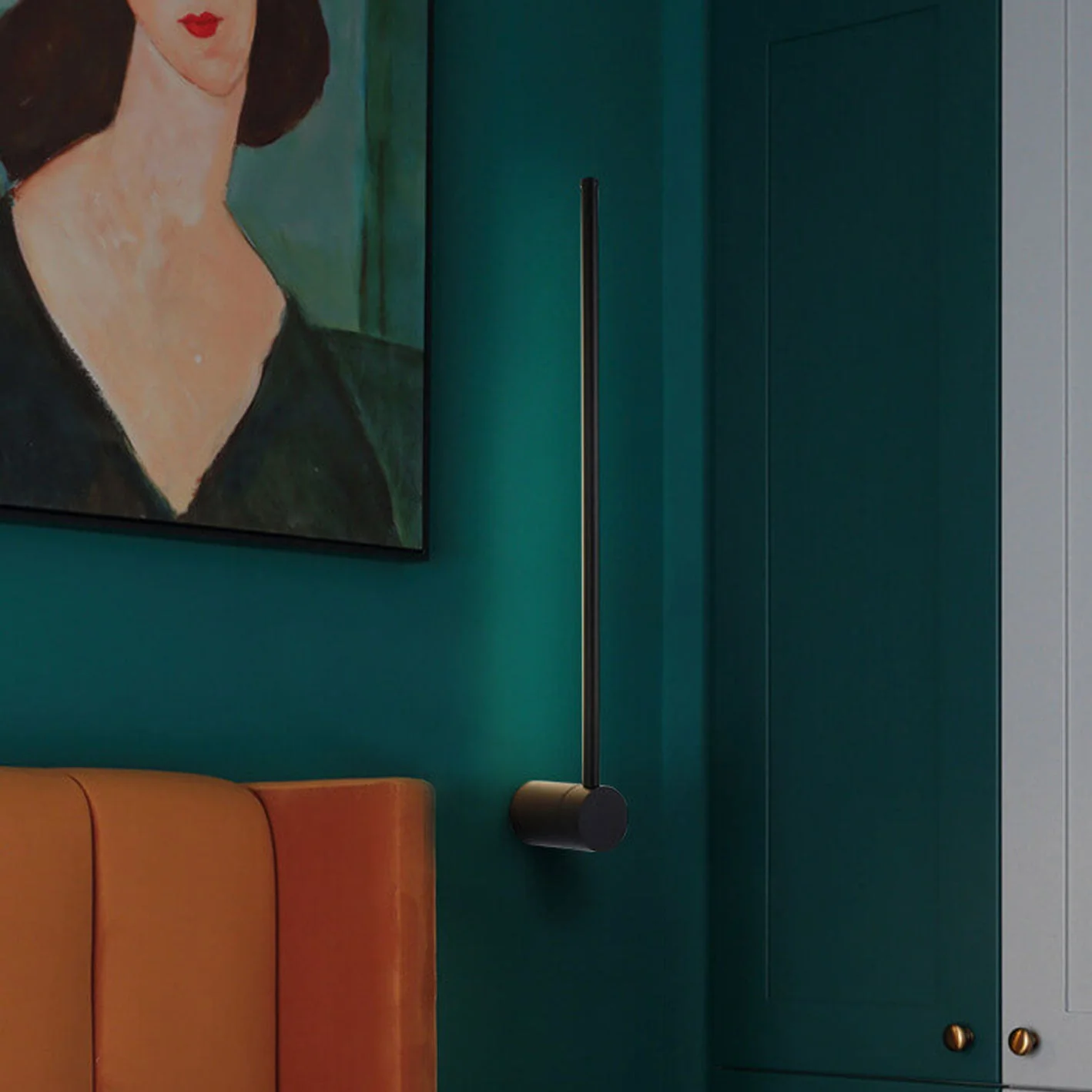 Modern LED Wall Light �?Minimalist Aluminium Sconce with Twin Linear Rod Design