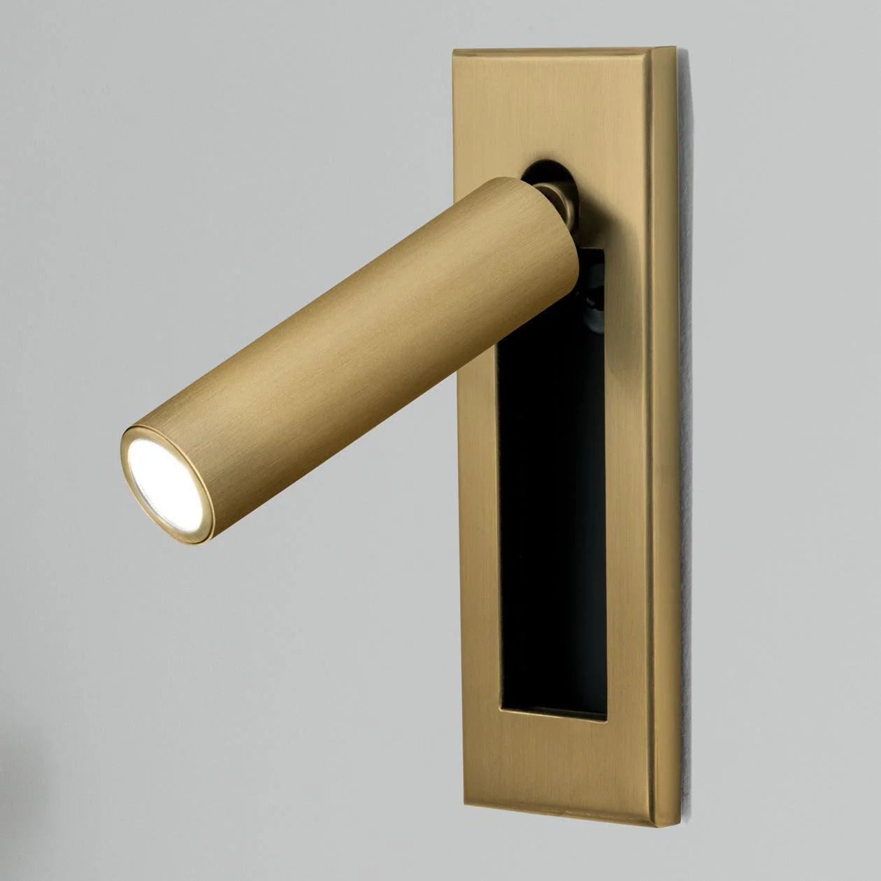 Modern Recessed Wall Light �C Adjustable LED Bedside Reading Lamp, Minimalist Design