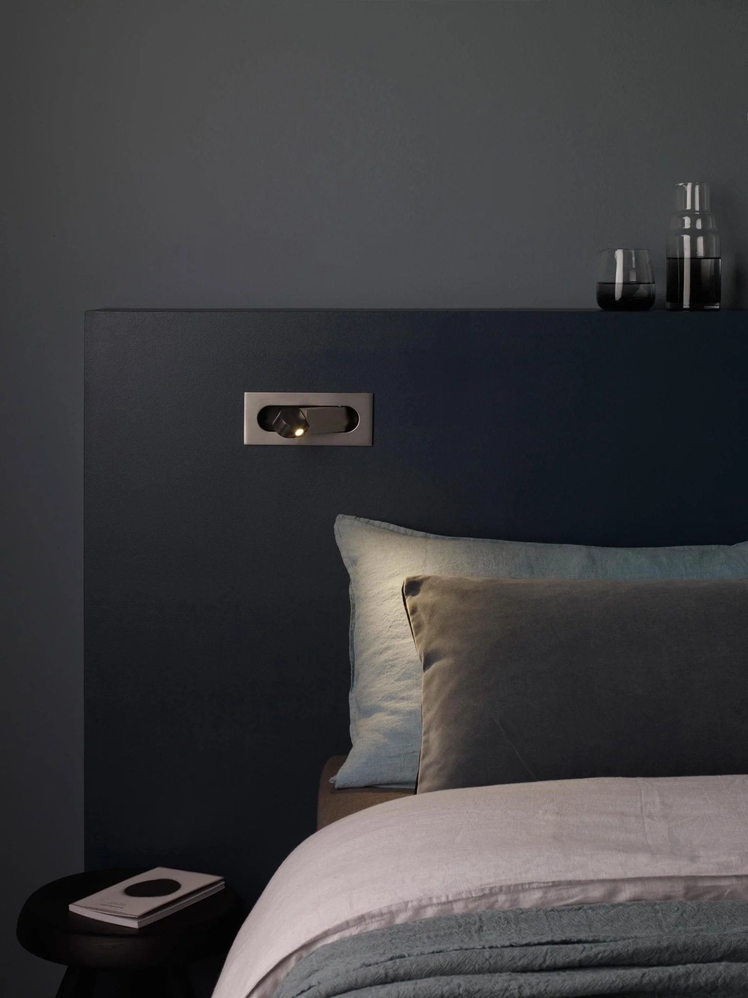 Modern Minimalist LED Wall-Mounted Adjustable Reading Lamp