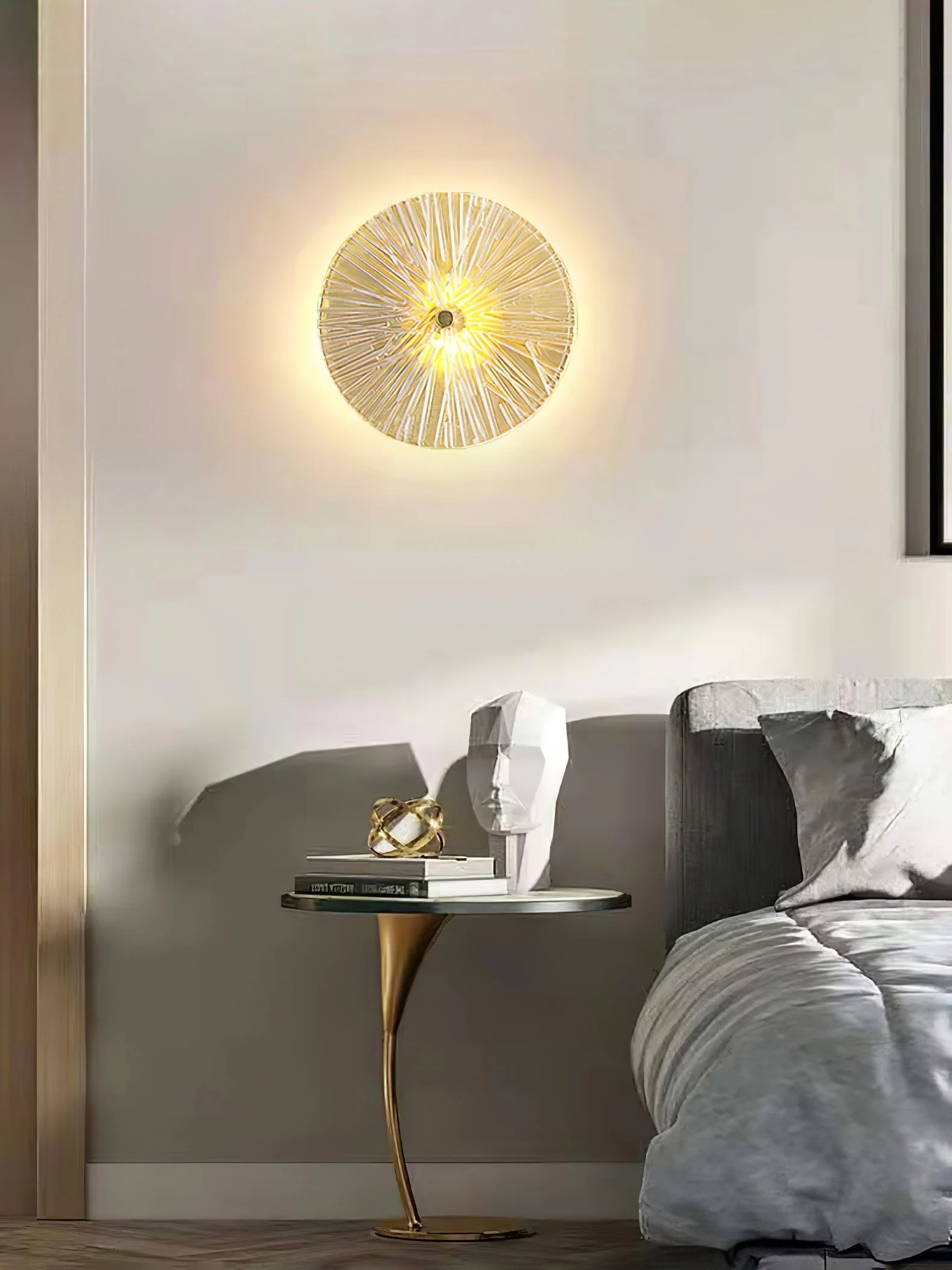 Modern Lotus Flower Wall Light �C Sculptural LED Sconce in Aluminium and Glass