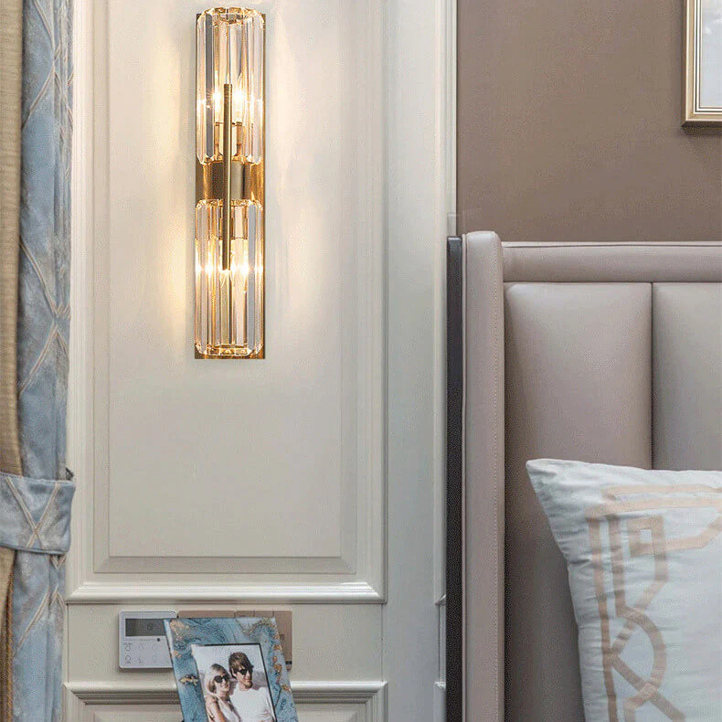 Modern Crystal Wall Light �C Elegant Clear Panel Sconce for Luxurious Interior D��cor