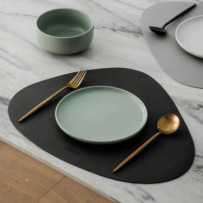Minimalist Stainless Steel Cutlery Set with Tapered Handles