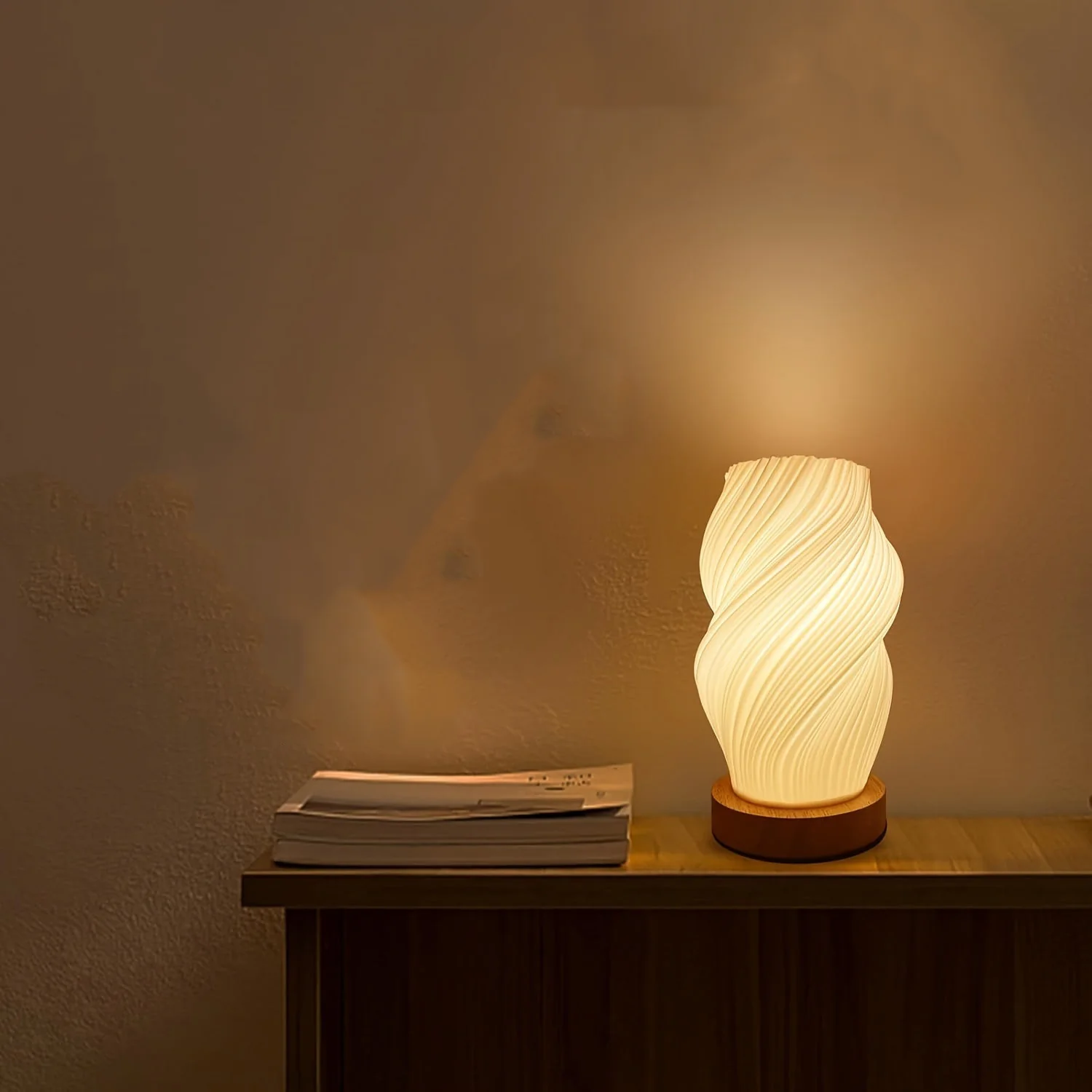 Dimmable Bedside Lamp with Wooden Base and 3D-Printed Shade
