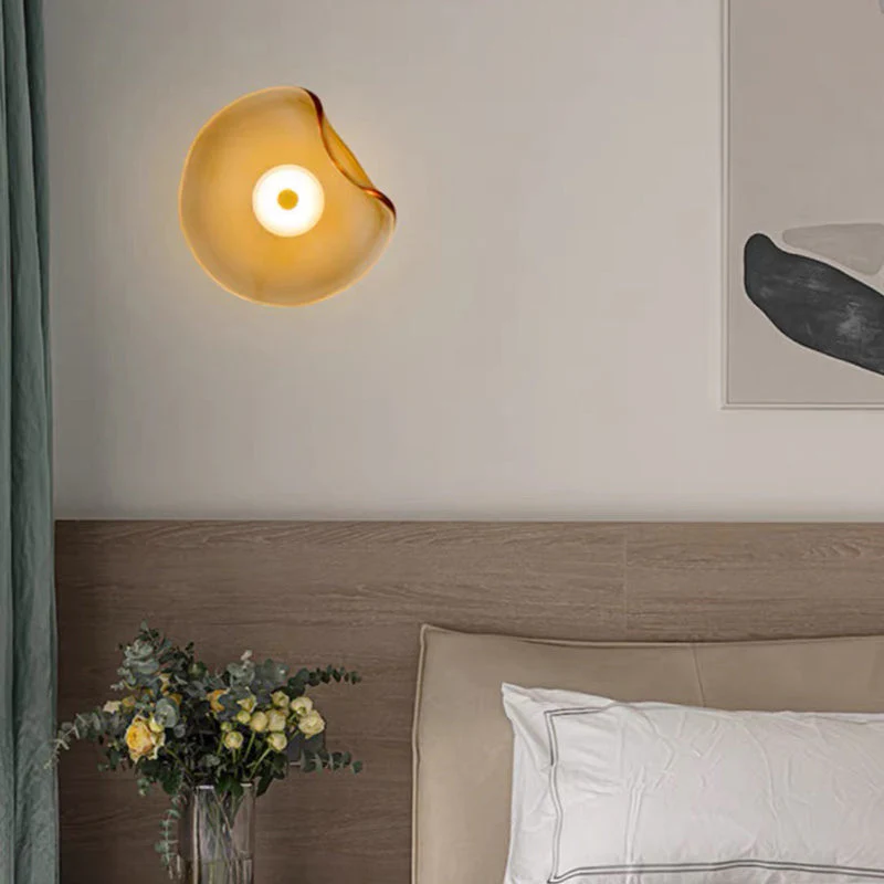 Modern LED Wall Sconce �C Amber Glass Shade, Warm Light, Minimalist Metal Design