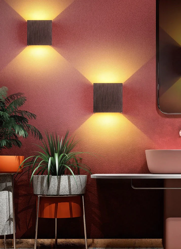 Minimalist Square Wall Lamp �C Modern Aluminum & Iron Light Fixture
