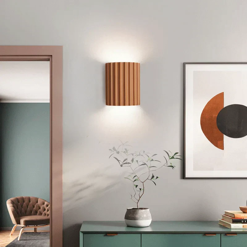 Modern Resin Wall Sconce �C Ribbed LED Light for Living Room & Hallway