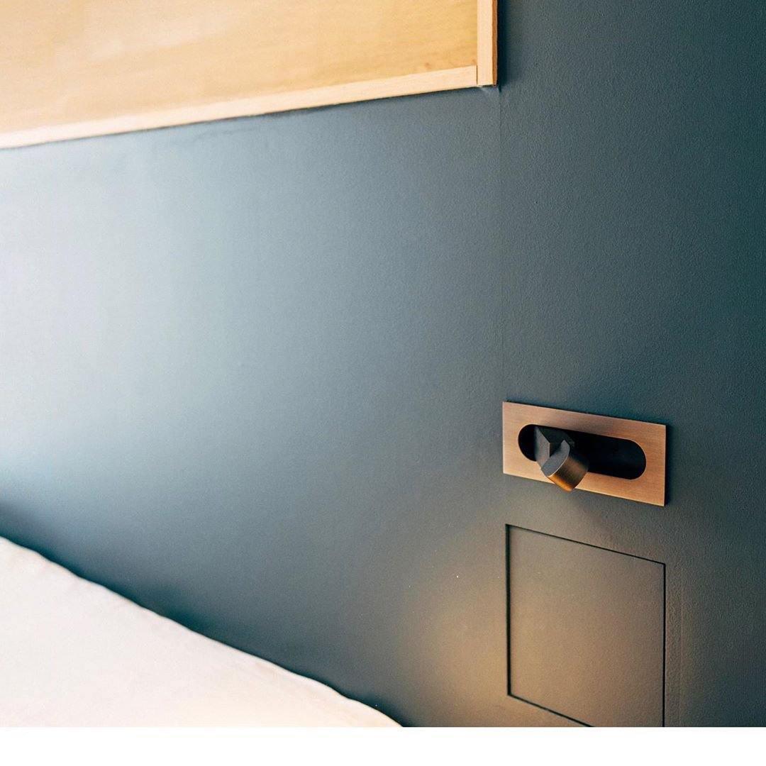 Modern Minimalist LED Wall-Mounted Adjustable Reading Lamp