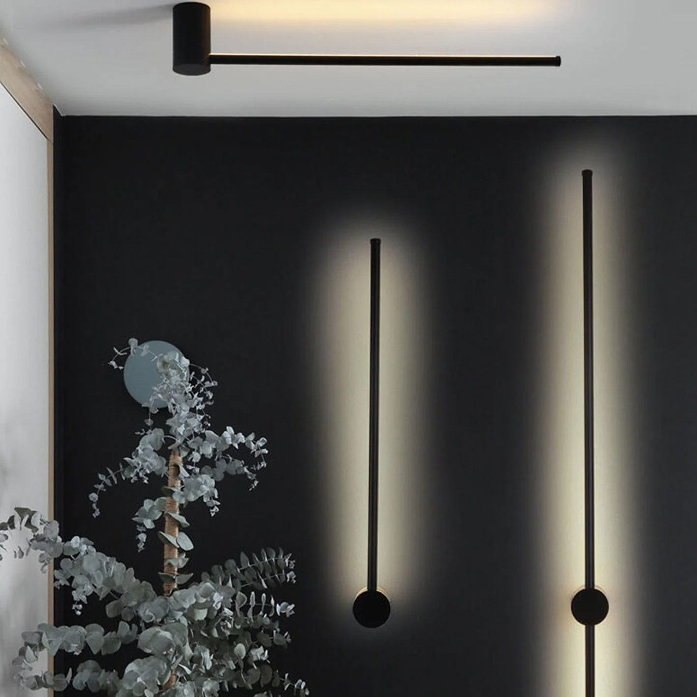 Modern LED Wall Light �?Minimalist Aluminium Sconce with Twin Linear Rod Design