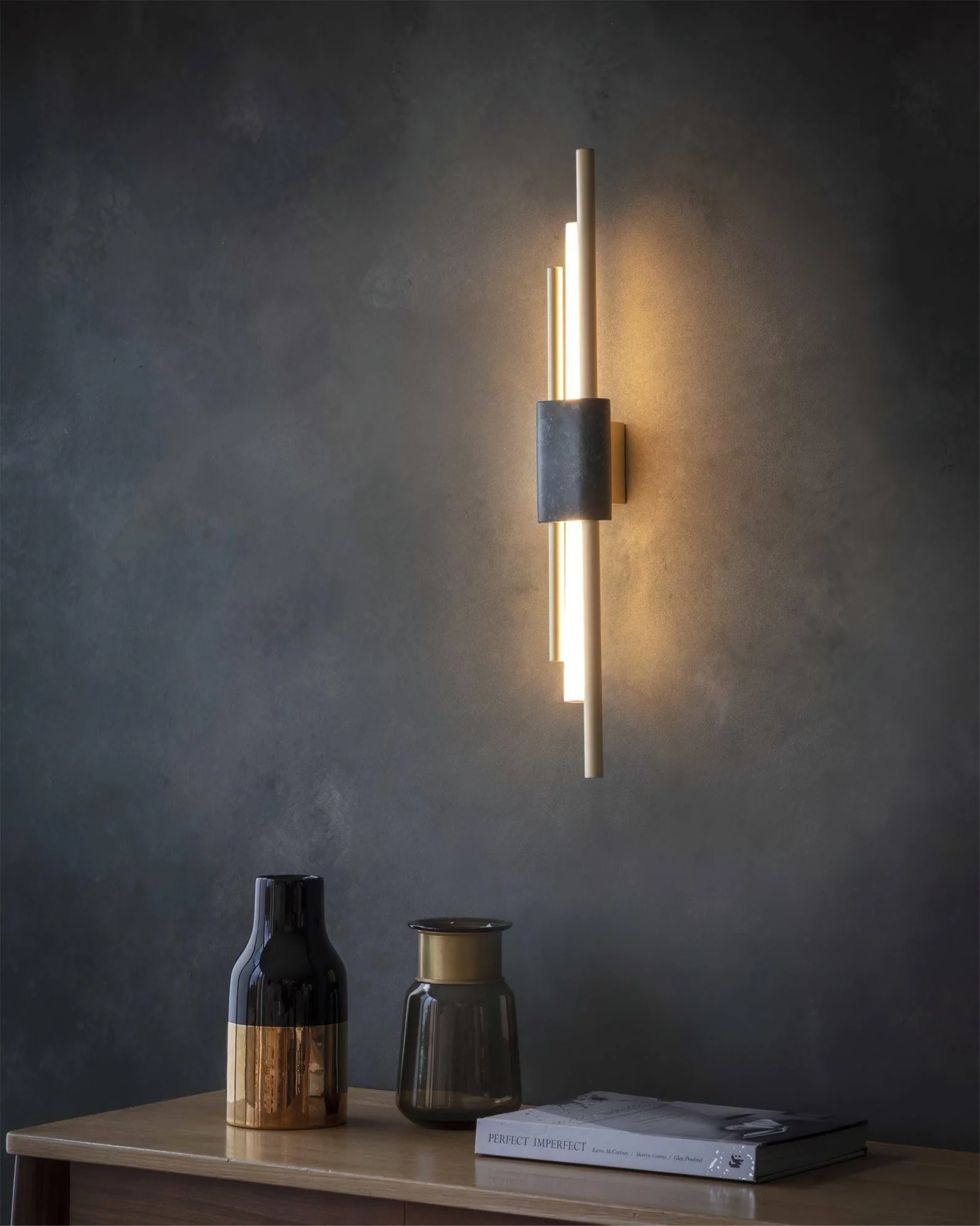 Modern Marble Wall Sconce �C Luxury LED Wall Light in Geometric Minimalist Design