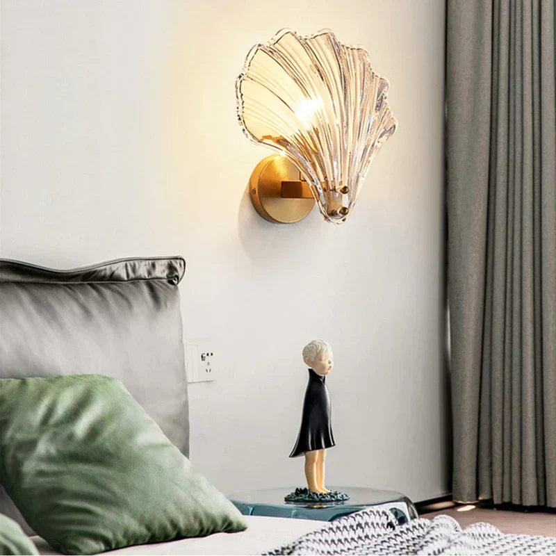 Art Deco Shell Glass Wall Light �C Elegant Ribbed Sconce for Ambient Home Lighting