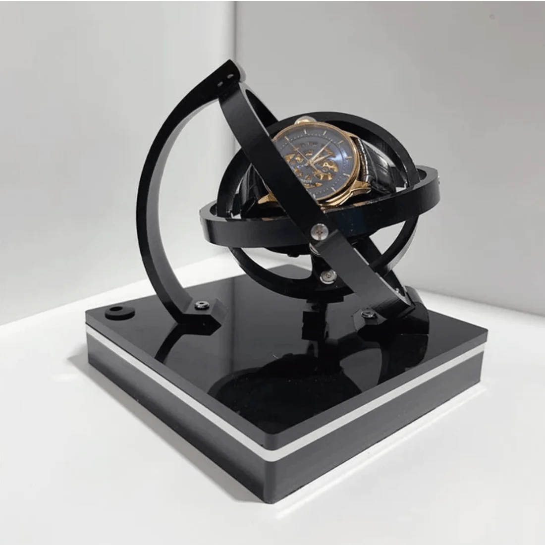 Contemporary Automatic Watch Winder with Gyroscopic Display for Luxury Timepieces