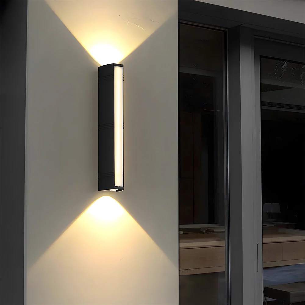 Modern LED Outdoor Wall Light �C Slim Waterproof Bi-Directional Up & Down Sconce