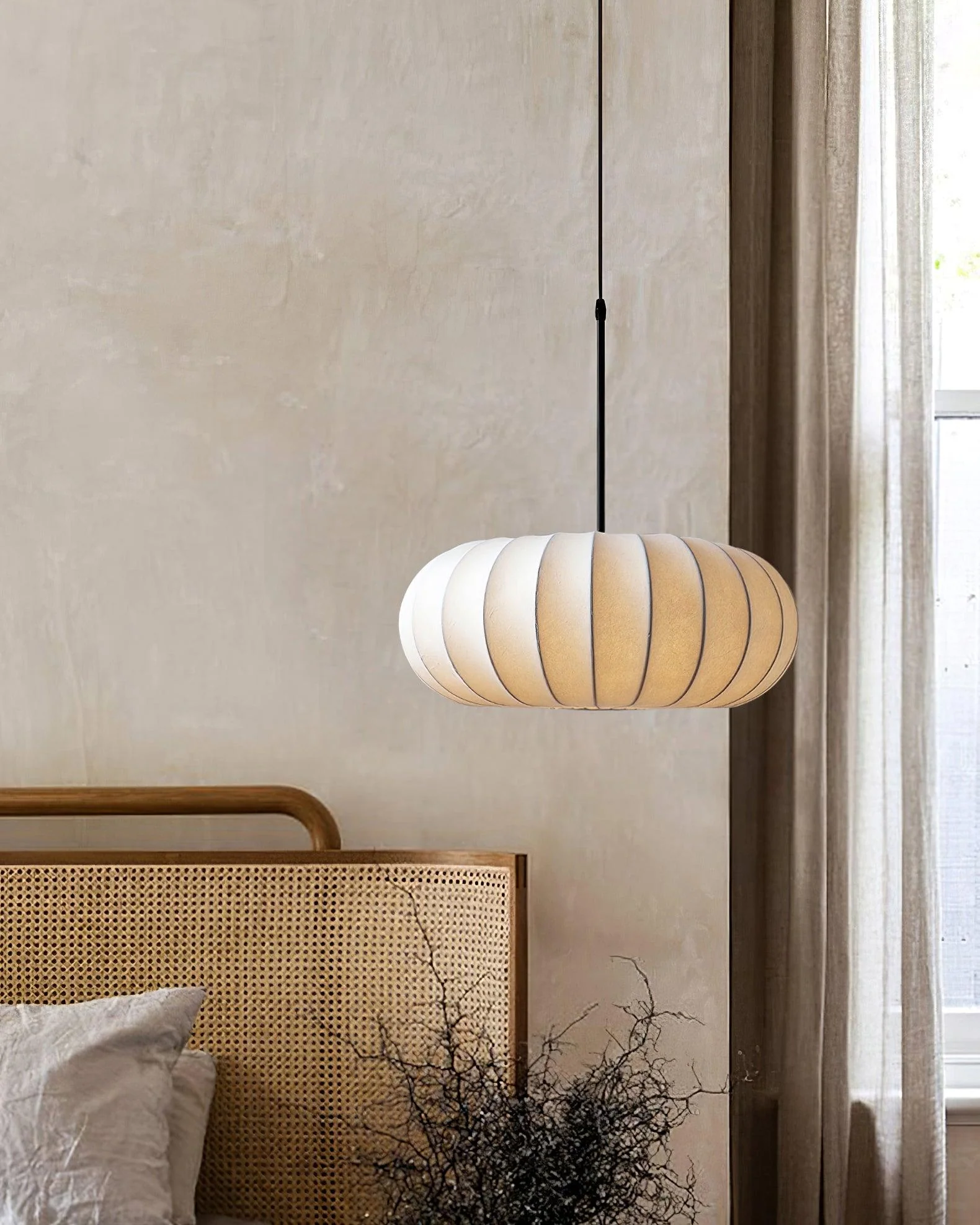Minimalist Verona Pendant Light with Ribbed Design and Japanese Elegance