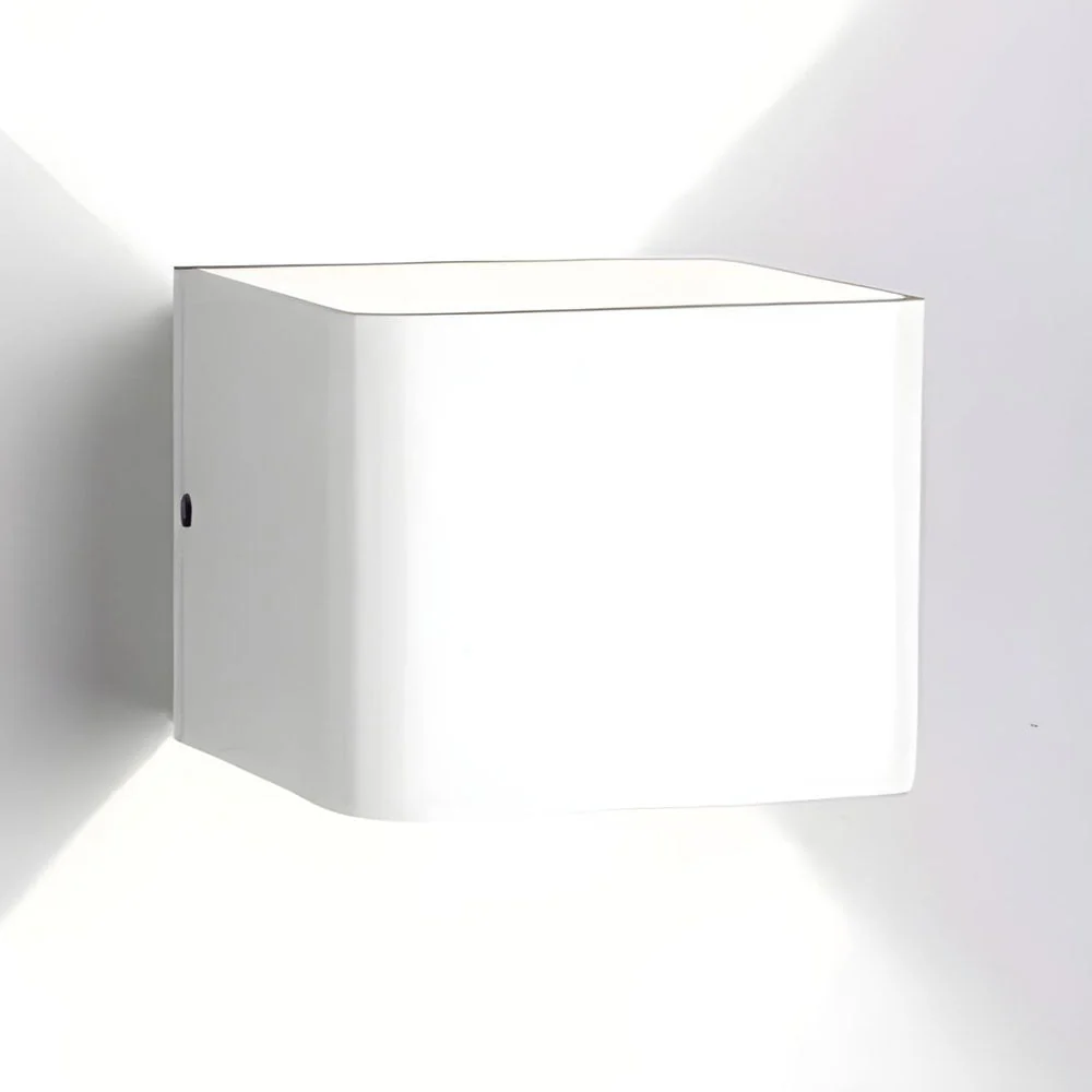 Modern Cube Wall Light �C Minimalist LED Sconce with Dual Up and Down Lighting