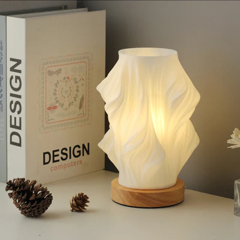 Modern Sculptural Wavecrest Lamp �?Artistic Table Lamp with Fluid Design
