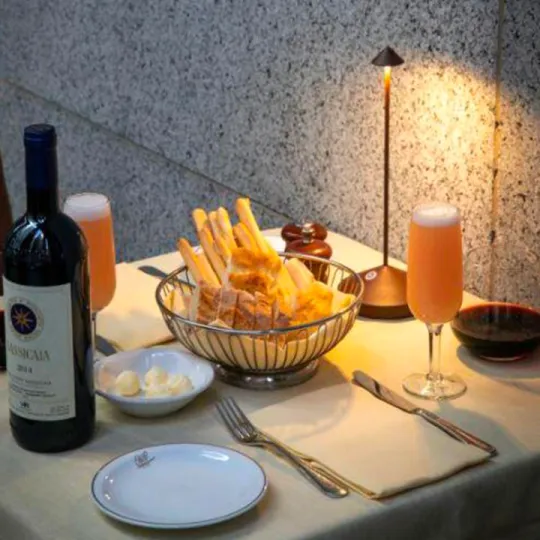 Wireless LED Table Lamp �C Dimmable, Waterproof, Modern Aluminium Design