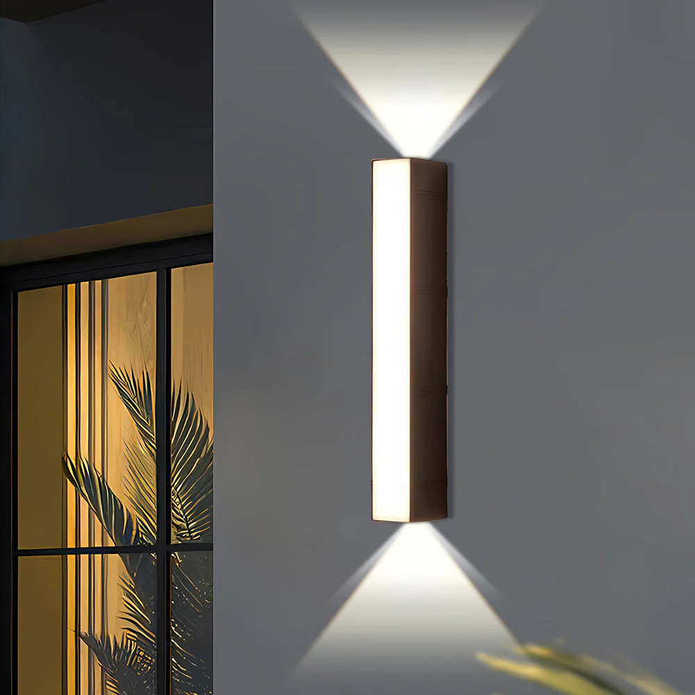 Modern LED Outdoor Wall Light �C Slim Waterproof Bi-Directional Up & Down Sconce