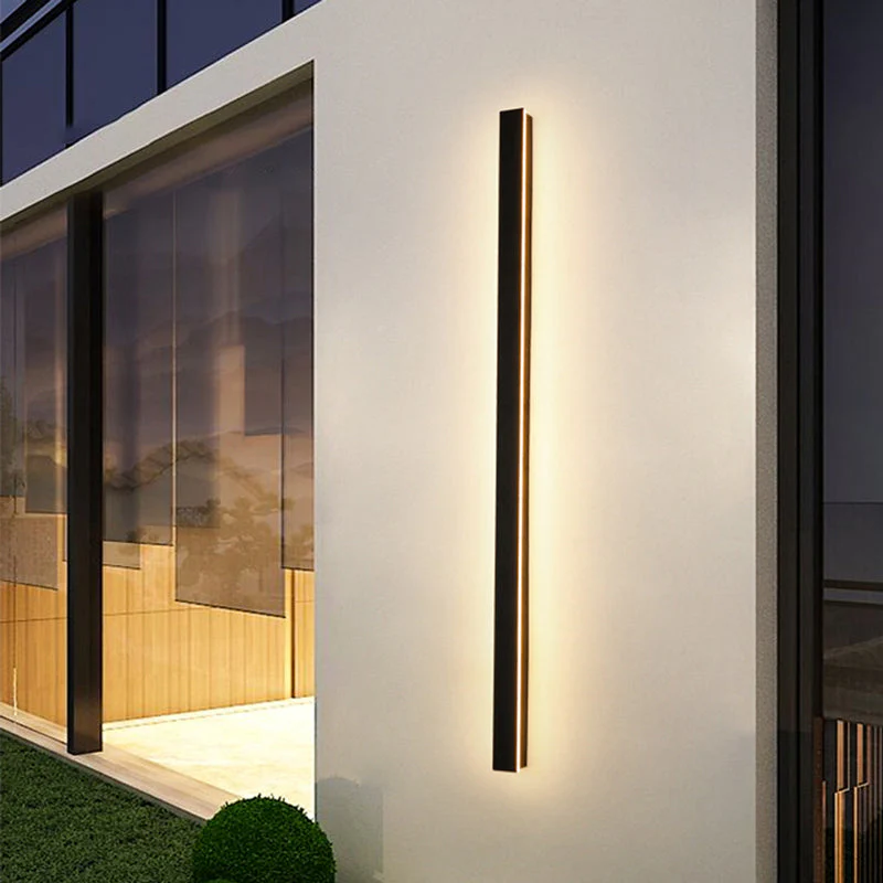 Contemporary LED Wall Light �C Sleek Outdoor Sconce for Garden or Entrance