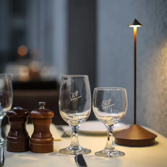 Wireless LED Table Lamp �C Dimmable, Waterproof, Modern Aluminium Design