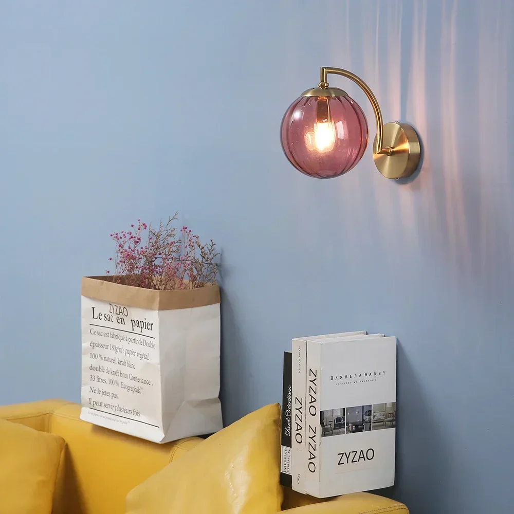 Modern Glass Wall Light �C Elegant Ribbed Shade Sconce with Brushed Metal Arm