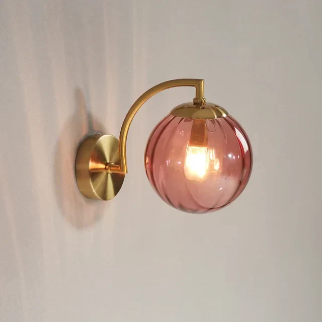 Modern Glass Wall Light �C Elegant Ribbed Shade Sconce with Brushed Metal Arm