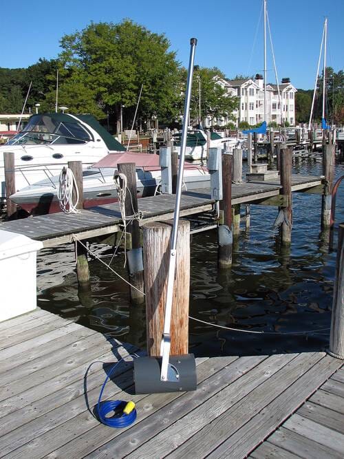 Scott Aerator De-Icer, Dock Mount