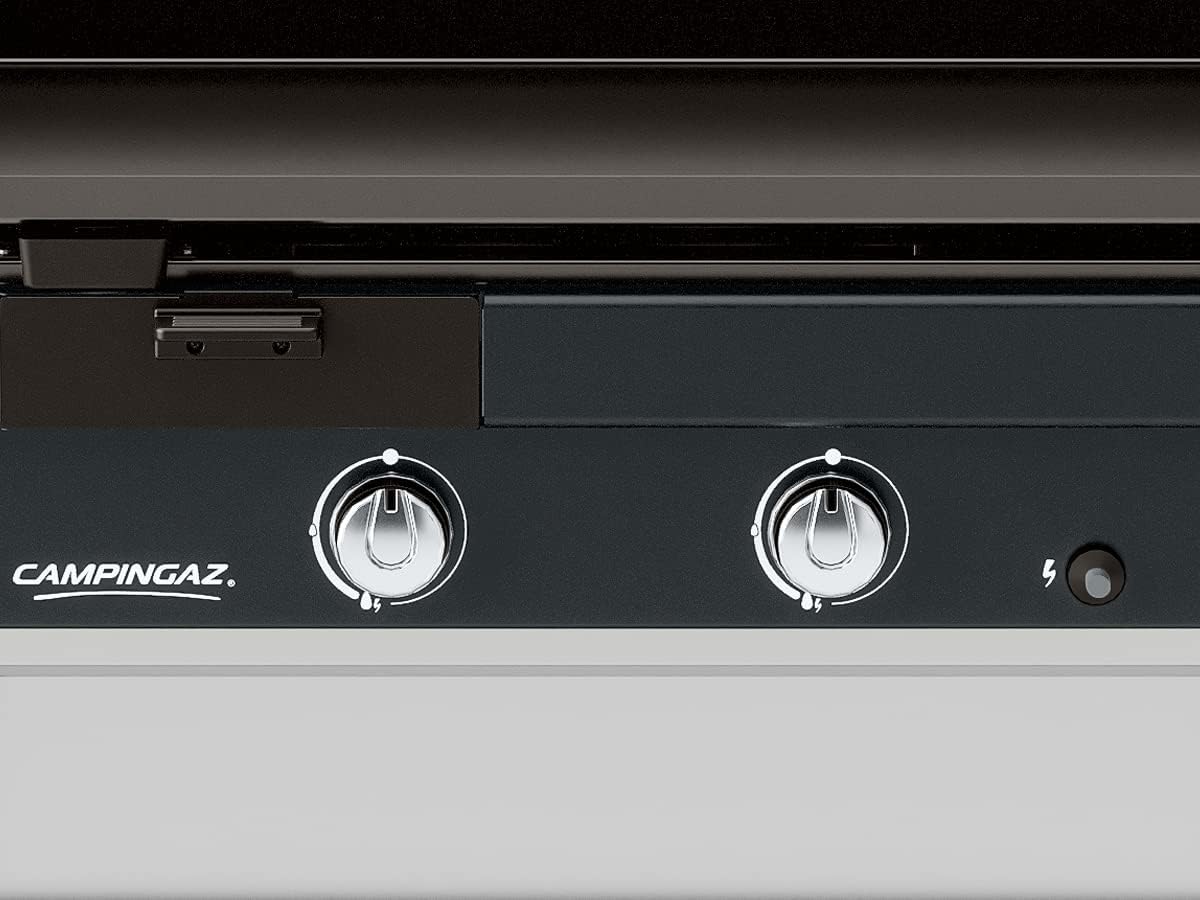 Campingaz Plancha EXB Plus, plancha au gaz sur chariot, grill gastronomique avec plaque en acier émaillé et 2 brûleurs, puissance 7500 W, pour des grillades méditerranéennes, Noir